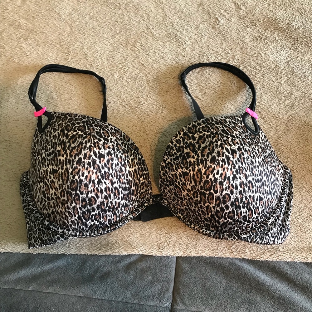 💞Victoria’s Secret Sexy Little Things 36dd bra💞